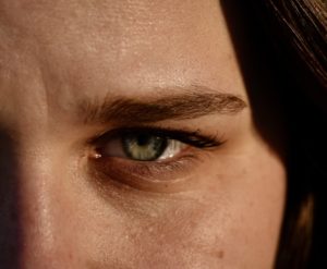 すぐ機嫌が悪くなる人への対処法